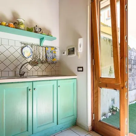 Sorrento Coast With Garden For 9 Guests Апартаменты